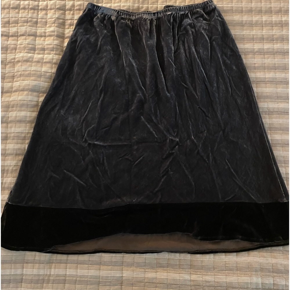 Grey and black border hem-velvet skirt No jokes or stains size:3/L
